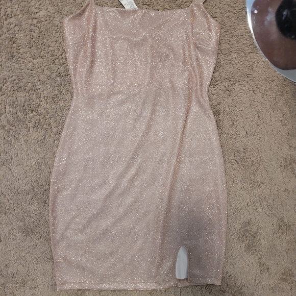 Sparkly Dress - Picture 3 of 4